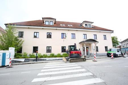 KNJIŽNICA CERKNICA OBNOVA 05 FOTO LJUBO VUKELIČ